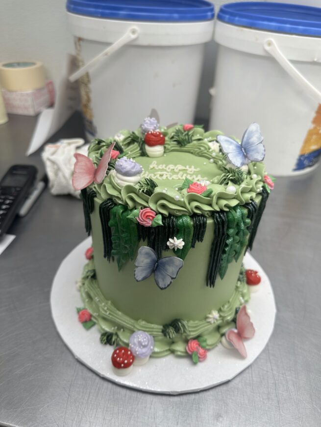 Butterfly Toad Stool Cake - Image 3