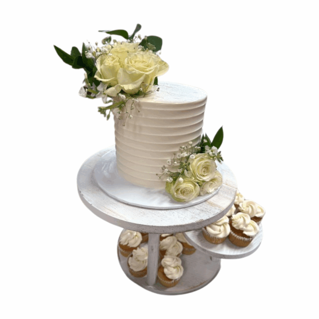 The Classic Cutting Cake